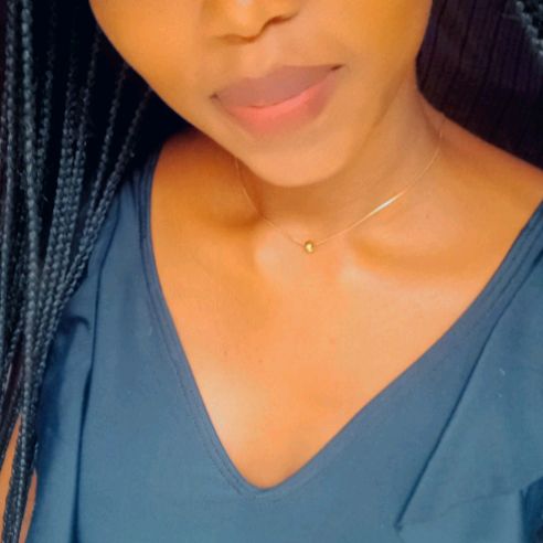 Profile Picture of Júlia Dinis (@user4075327524988) on Tiktok