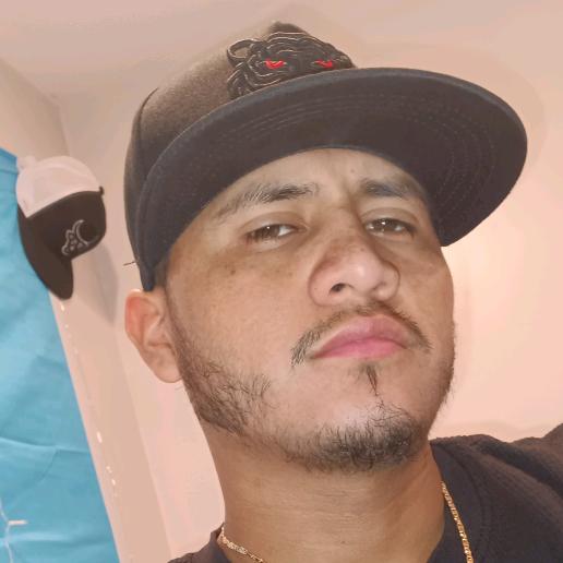 Profile Picture of cuervo 502🎹🎹🇬🇹 (@ronaldolima6724) on Tiktok