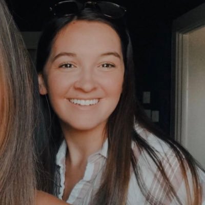 Profile Picture of Kim Ellis (@kimm_ellis) on Twitter