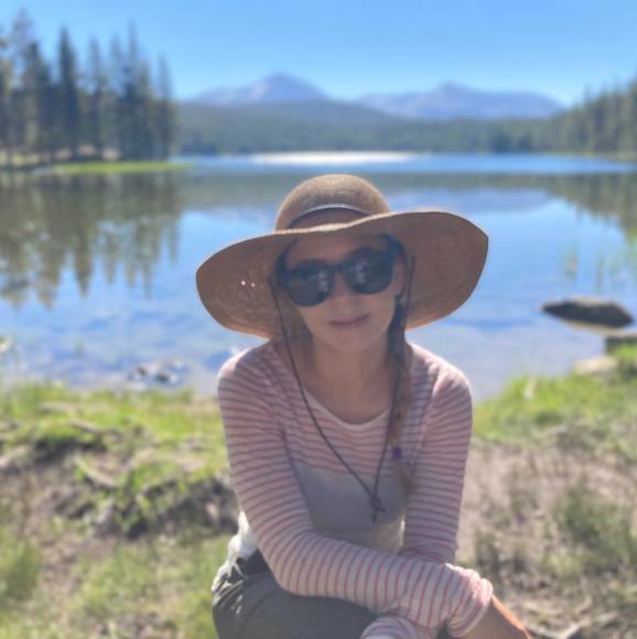 Profile Picture of Andrea Ferlan (@andrea_ferlan) on Poshmark