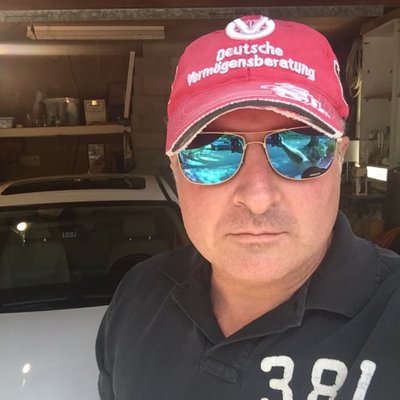 Profile Picture of Paul LeVanis (@LeVanisF1) on Twitter