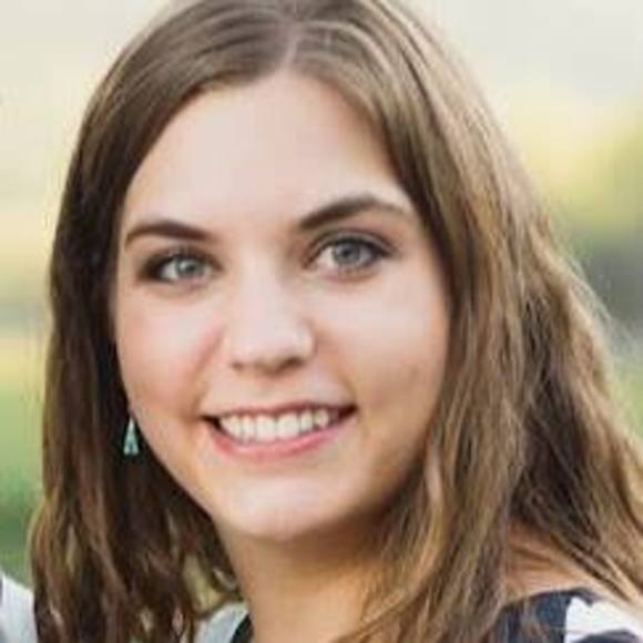 Profile Picture of Stephanie Christopher (@slcc08) on Poshmark