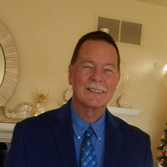 Hank King - Poshmark Profile Picture of Hank King (@king1327) on Poshmark