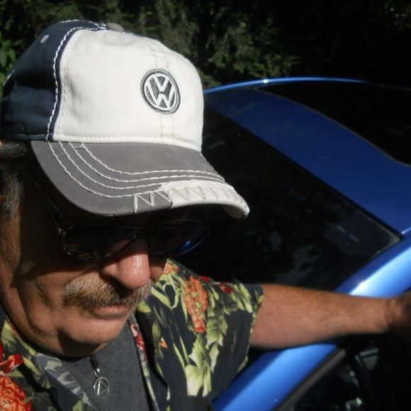 Profile Picture of Gene Baumwoll (@genebaumwoll) on Poshmark