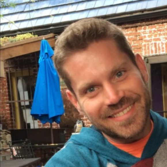 Profile Picture of Stephen Joyce (@stephenbjoyce) on Poshmark