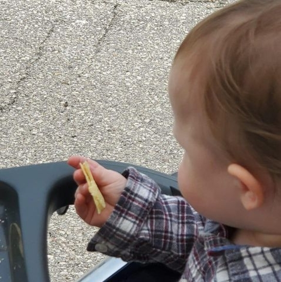 Profile Picture of Danielle Chesmore (@dchesmore) on Poshmark