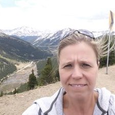 Profile Picture of Stephanie Neuhart (@shinxer) on Twitter