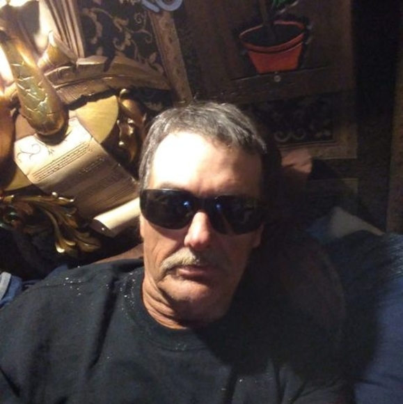 Profile Picture of Randall Bishop (@bishoprandy16) on Poshmark