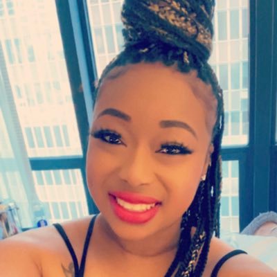 Profile Picture of BΔK 💚 Jay_Bey (@oooUR_JenBunny) on Twitter