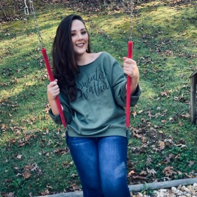 Profile Picture of Paula (@paula_brooke) on Twitter