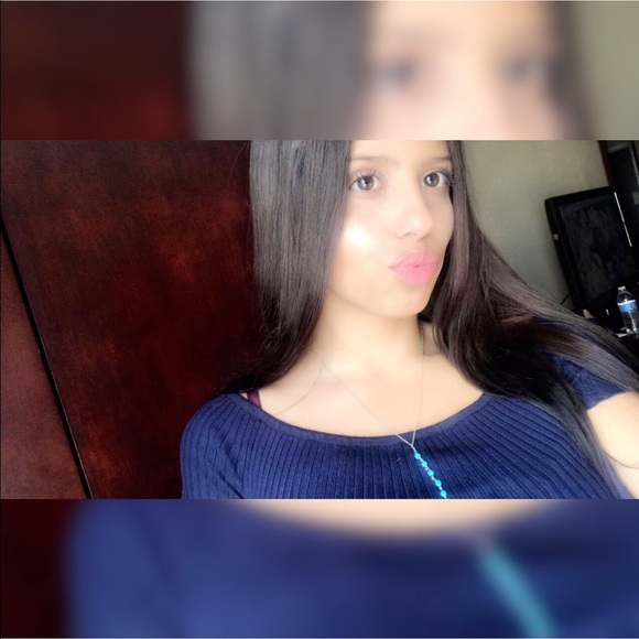 Profile Picture of Jaylynn Silva (@jaylynn2525) on Poshmark