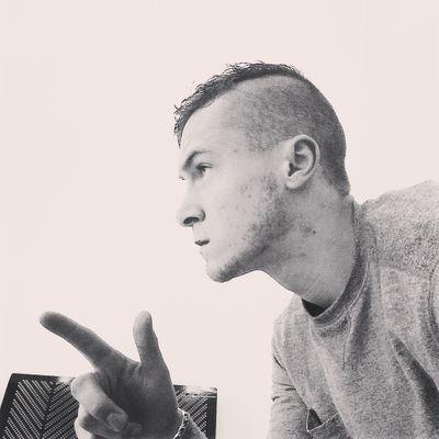 Profile Picture of Jay Acton (@ActonJay) on Twitter