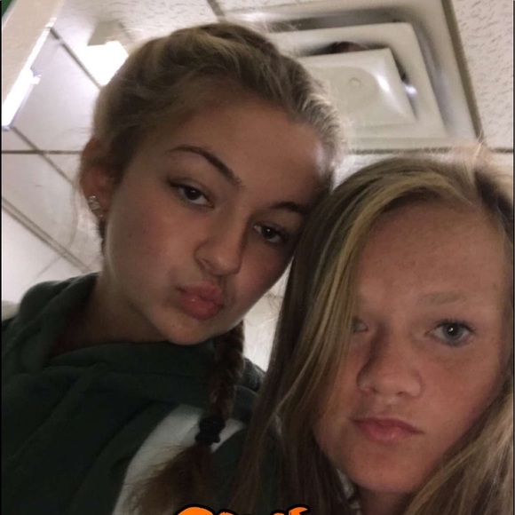 Profile Picture of Ava Rotert (@avarotert) on Poshmark