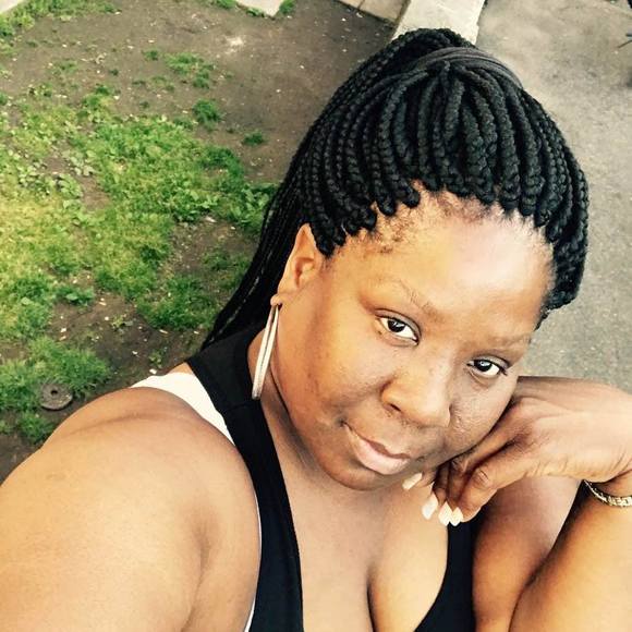 Profile Picture of Latonya Lapread (@tlapread) on Poshmark
