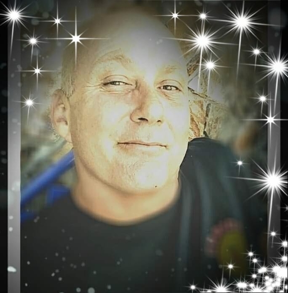Profile Picture of Michael Decosta (@michaeldecosta) on Poshmark