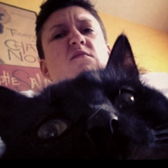 Profile Picture of Sarah Adamchik (@seaddams) on Poshmark