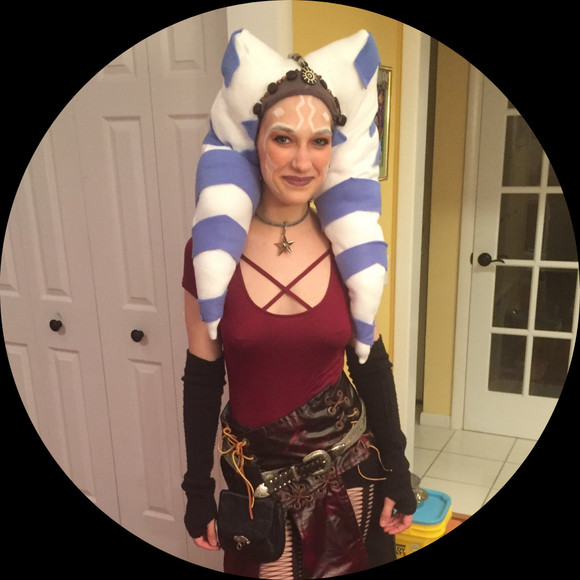 Profile Picture of Vesper Spark (@vesperspark) on Poshmark