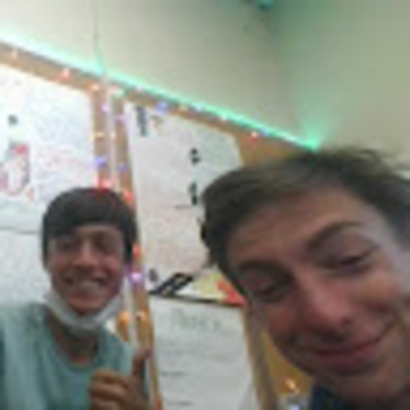 Profile Picture of Alexander Makarov (@sash7174) on Poshmark