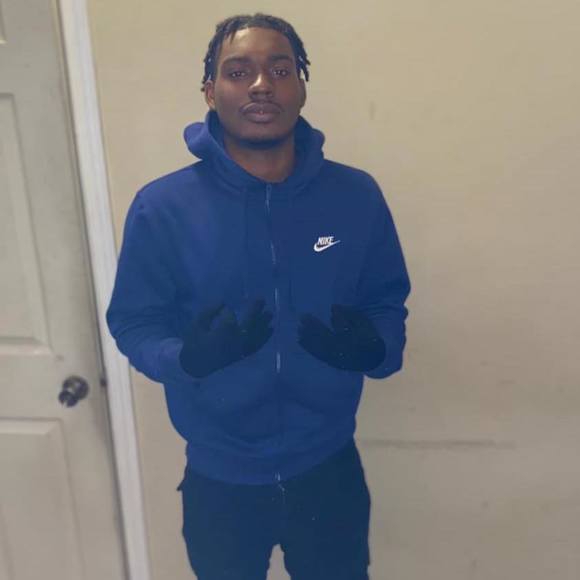 Profile Picture of Braceface Johnson (@lavar24) on Poshmark