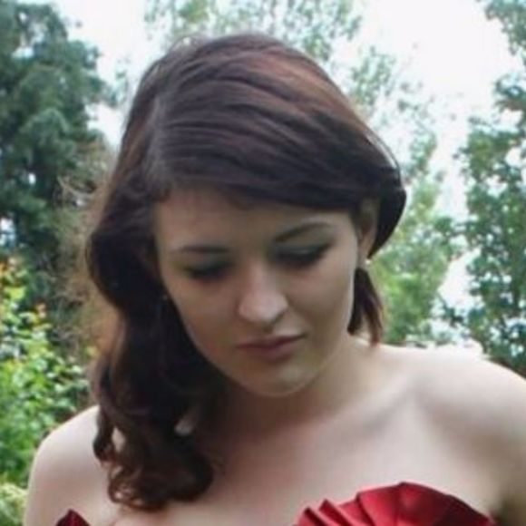 Profile Picture of Christina Blunt (@princesschris77) on Poshmark