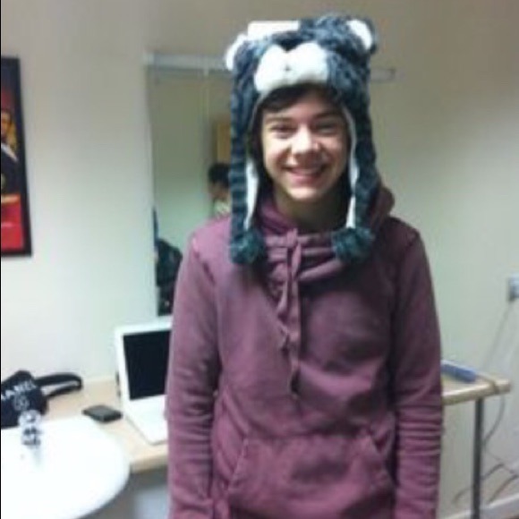 Profile Picture of Dani Heinl (@danigirl57) on Poshmark