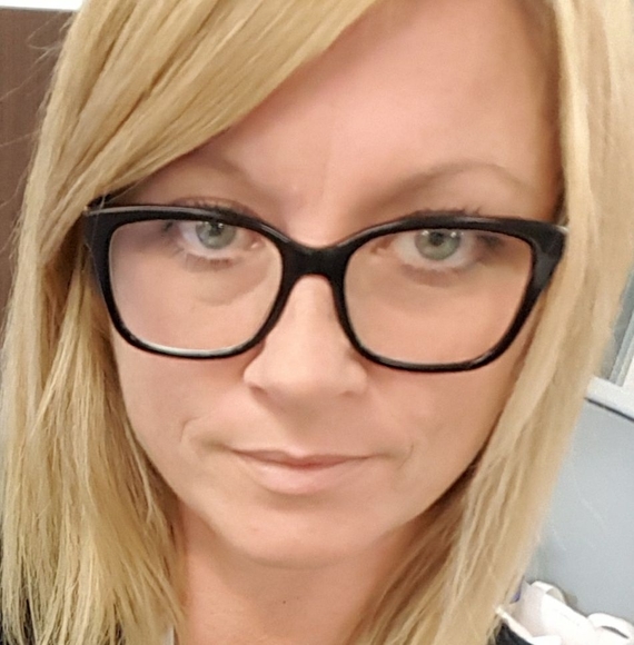 Profile Picture of Agnieszka Ostrowska (@agnieszka_3000) on Poshmark