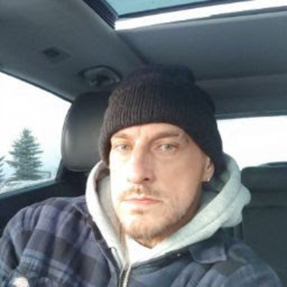 Profile Picture of Mike Simmons (@bigstick312) on Poshmark