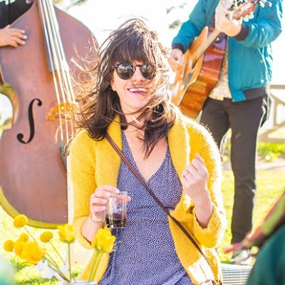 Profile Picture of Karen Cook (@karinacook) on Twitter