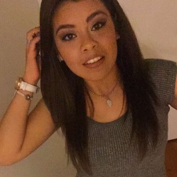 Profile Picture of Lesly Ramirez (@leslyramir3z) on Poshmark