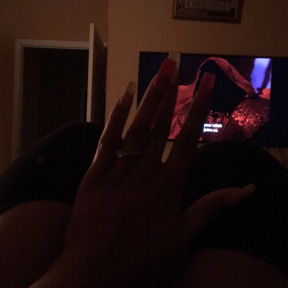 Tempest Brown - Poshmark Profile Picture of Tempest Brown (@tempestbrown5) on Poshmark