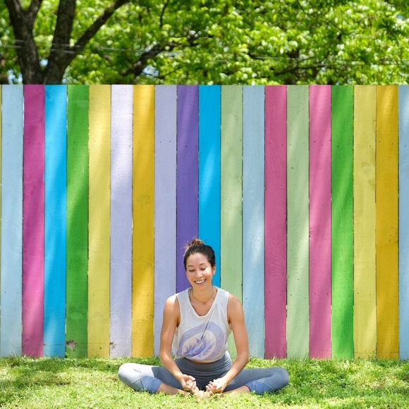 Profile Picture of Satchie Wolfe (@satchiewolfe) on Poshmark