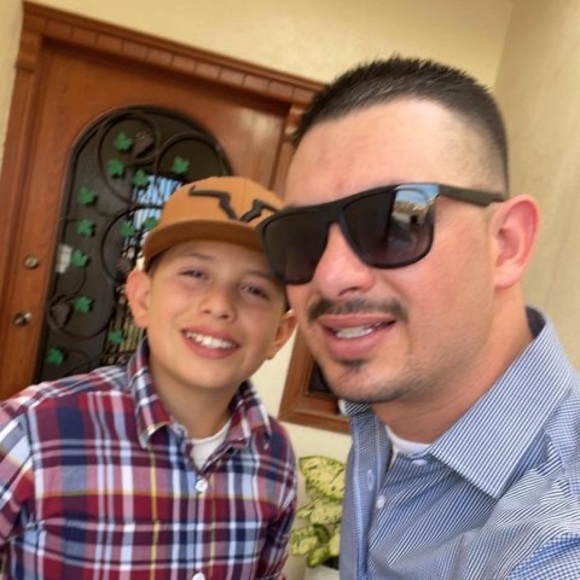 Profile Picture of Fernando Solorio (@fernandosolo906) on Poshmark