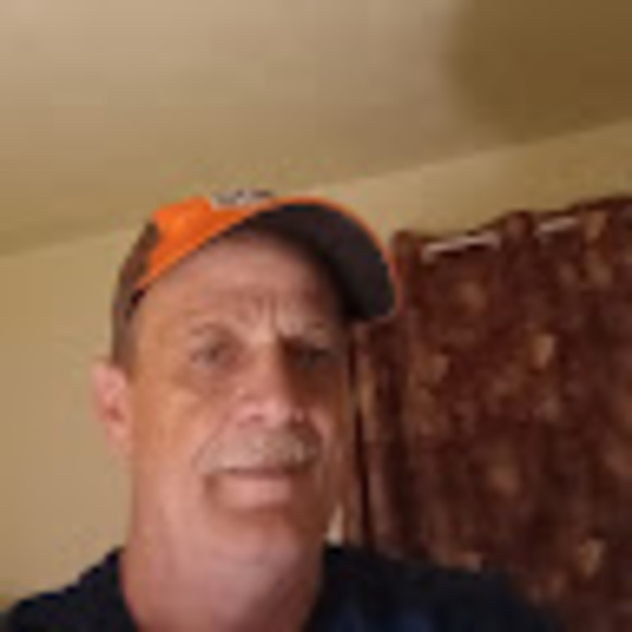 Profile Picture of Randall Fix (@fixrandall418) on Poshmark