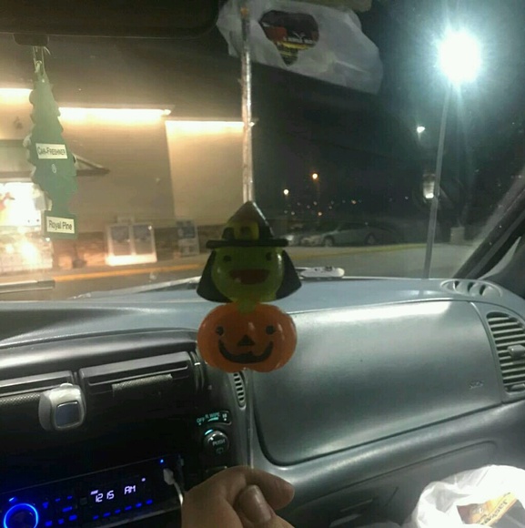 Tazmyne Lee - Poshmark Profile Picture of Tazmyne Lee (@pumpkinzammer) on Poshmark