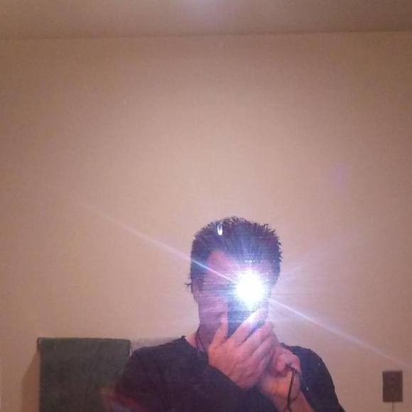 Profile Picture of Mark Weld (@markweld) on Poshmark