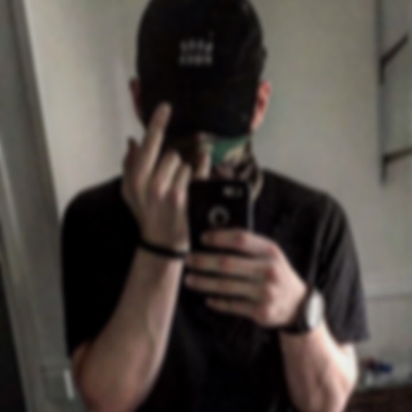 Profile Picture of Nick Machinegun (@machinegunnick) on Poshmark