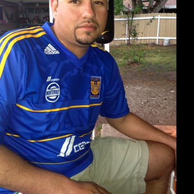 Profile Picture of Carlos Resendez (@CarloRsndz) on Twitter