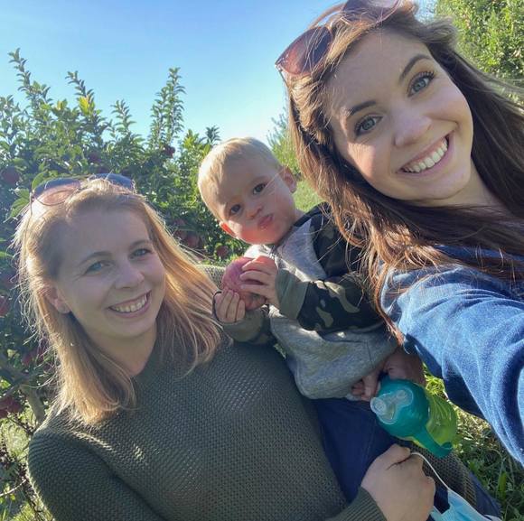 Profile Picture of Chrissy Rocco (@carocco17) on Poshmark