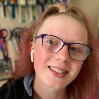 Profile Picture of Ellen Saunders (@EllenSa26167011) on Twitter