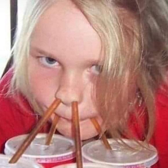 Hugo Brown - Poshmark Profile Picture of Hugo Brown (@hugobrown) on Poshmark