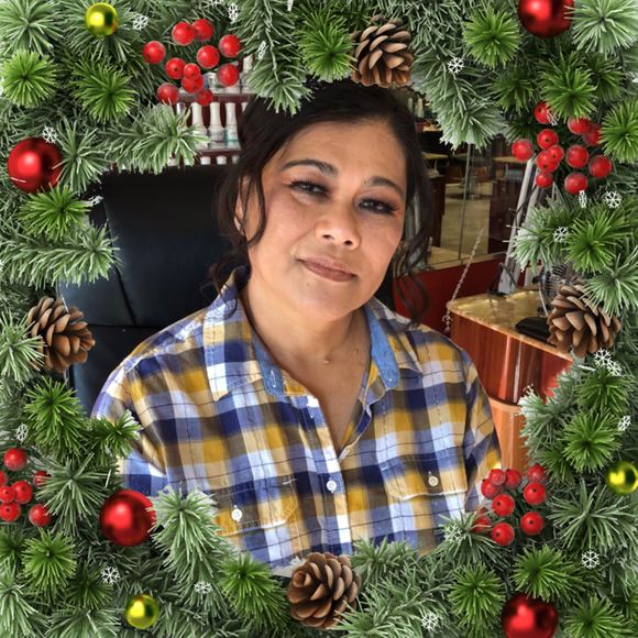 Profile Picture of Odortua Simanungkalit (@odortuas) on Poshmark