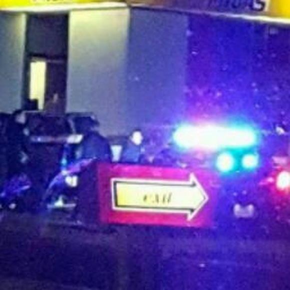 Profile Picture of Rebecca Vasconcellos (@rav062889) on Poshmark