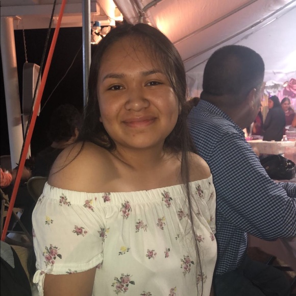 Profile Picture of Giselle Chavez (@gchavez668) on Poshmark