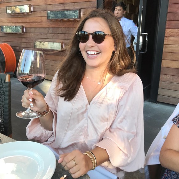 Profile Picture of Carlee Fava (@carleefava) on Poshmark