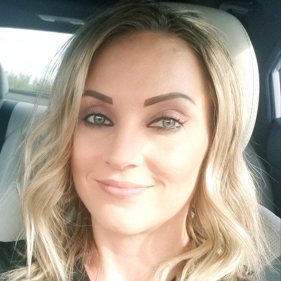 Profile Picture of Brianna Kempton (@brporter85) on Poshmark