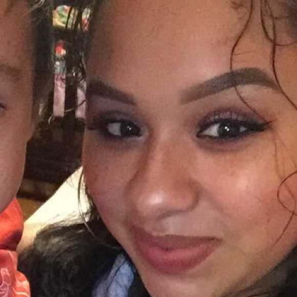 Profile Picture of Jessica Balderas (@balderasj34) on Poshmark