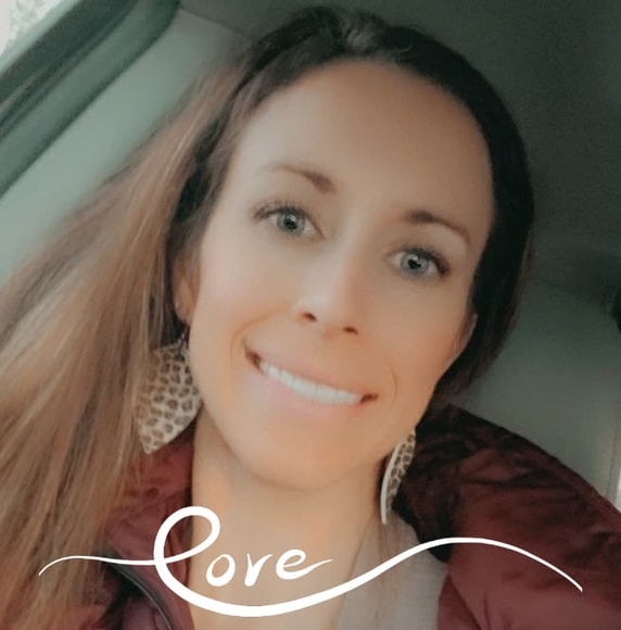 Profile Picture of Kristin Klassa (@klassak) on Poshmark