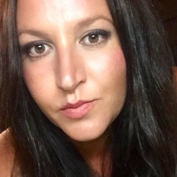 Profile Picture of Robin Mimms prescott (@tennesseepeace) on Poshmark