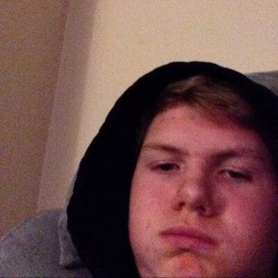 Profile Picture of Devin (@AmyRdevin37) on Twitter