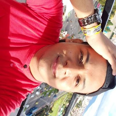 Profile Picture of Carlos Reyes (@ReyesCarland) on Twitter